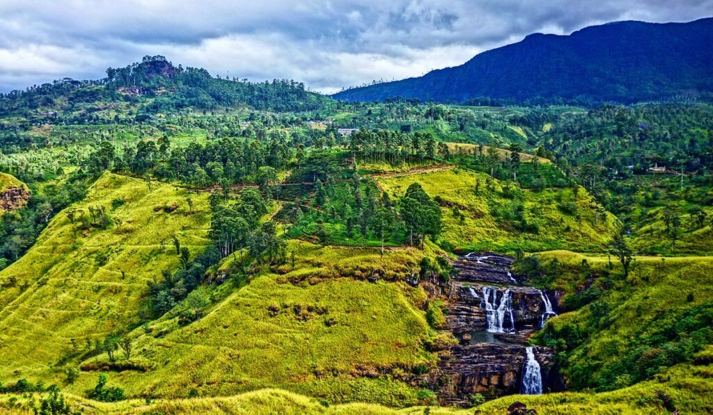 Exploring Nuwara Eliya District: Sri Lanka’s Enchanting Highland Paradise